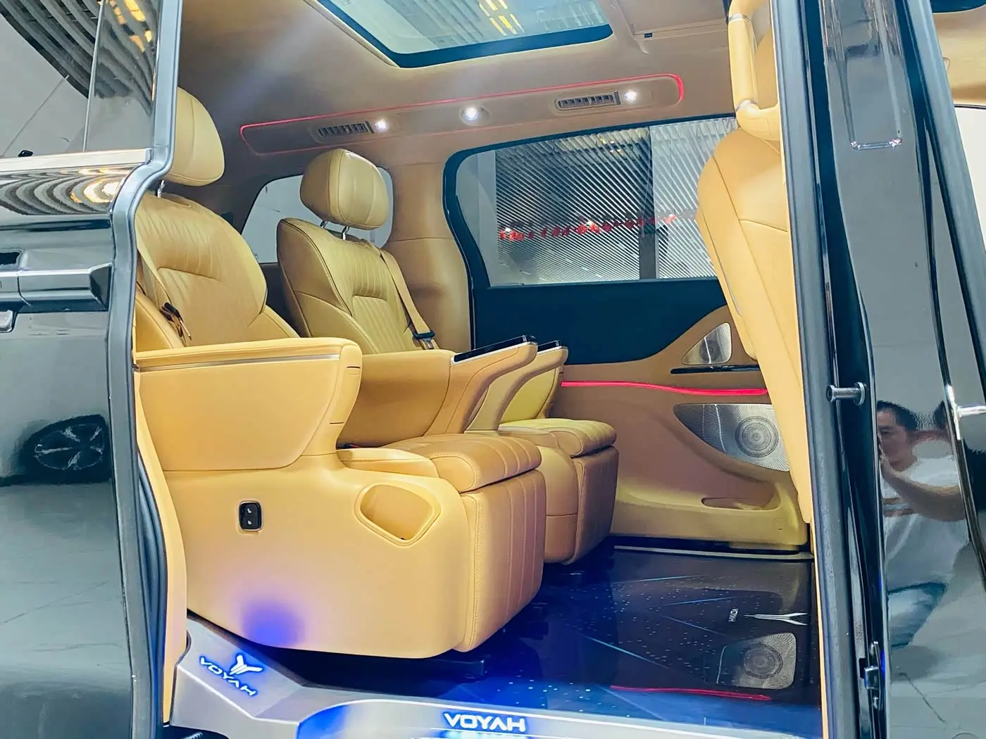 Voyah Auto Voyah Dreamer 2024 — Şəkil 19/20