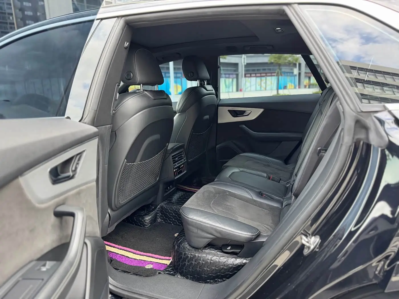 Audi Q8 2020 — Şəkil 5/9