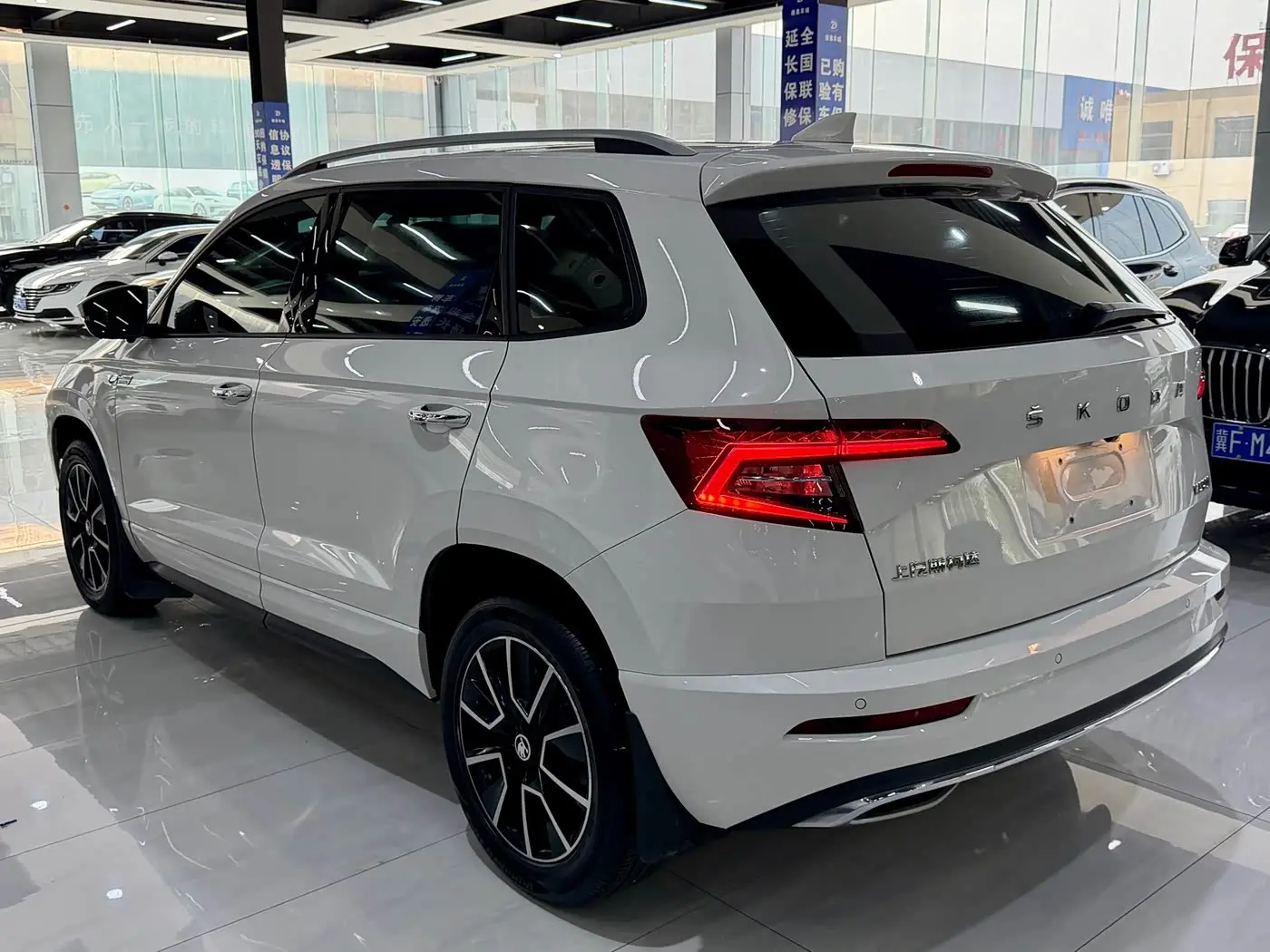 Škoda Karoq 2023 — Photo 11/17