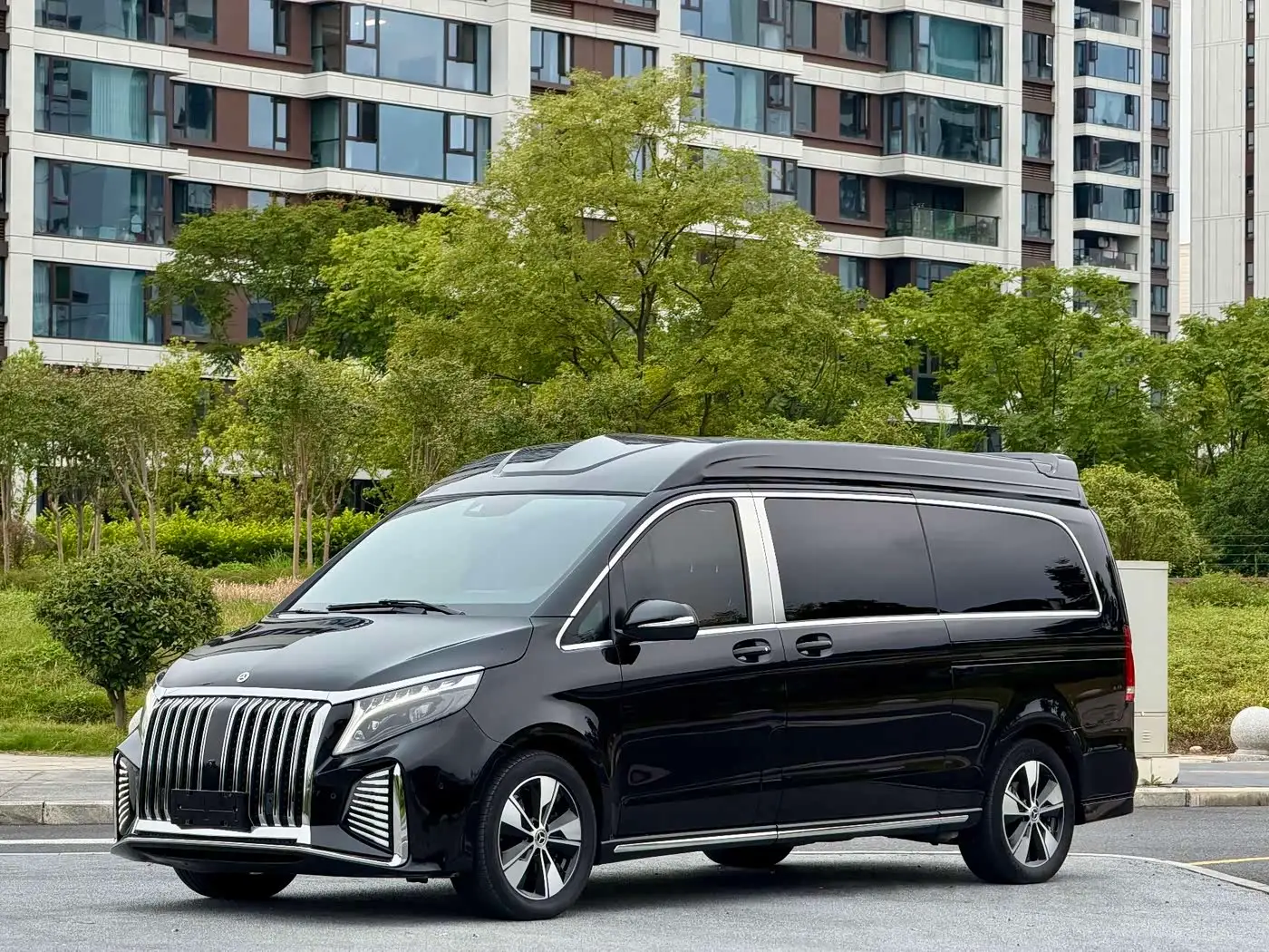 Mercedes-Benz V-Class, 2024