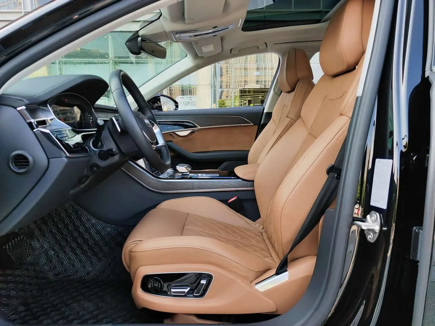 Audi A8 2020 — Photo 6/20