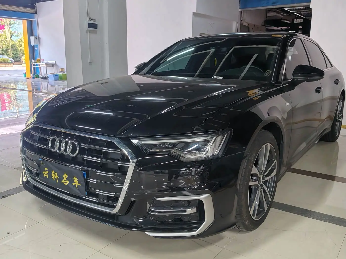 Audi A6L 2023 — Şəkil 1/9
