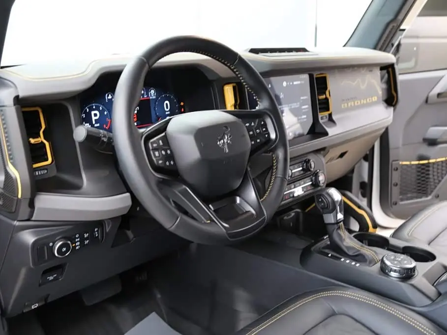 Ford Bronco 2025 — Photo 13/20