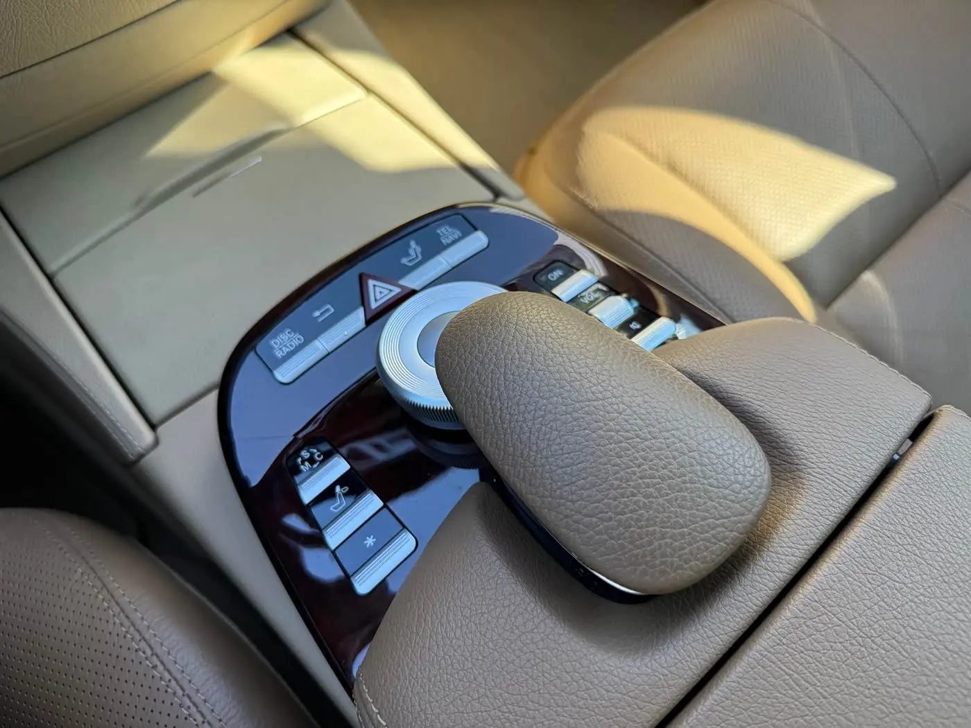Mercedes-Benz S-Class 2009 — Photo 15/20