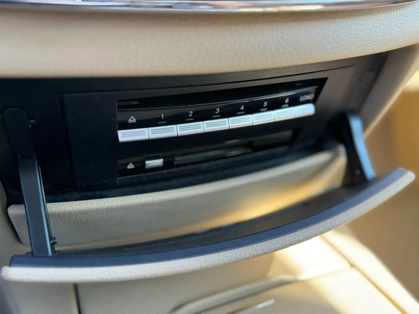 Mercedes-Benz S-Class 2009 — Photo 16/20