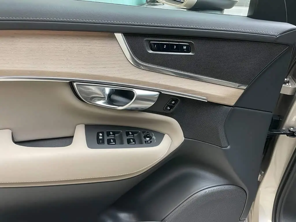 Volvo XC90 2025 — Şəkil 7/20