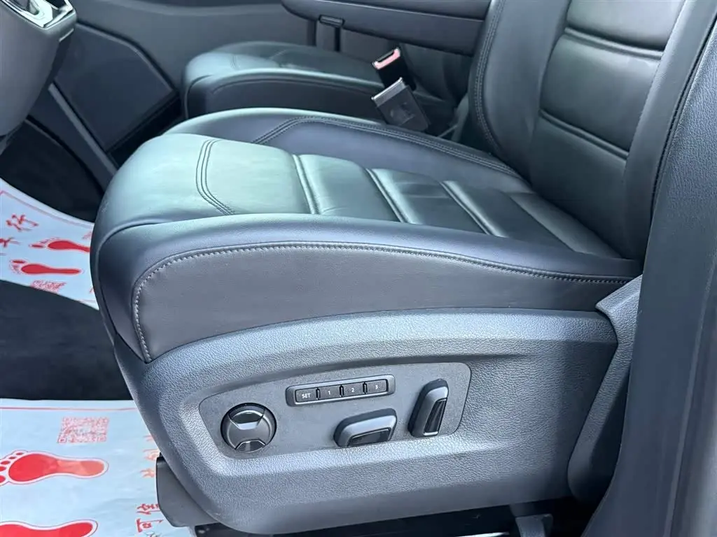 Volkswagen Multivan 2016 — Photo 15/20