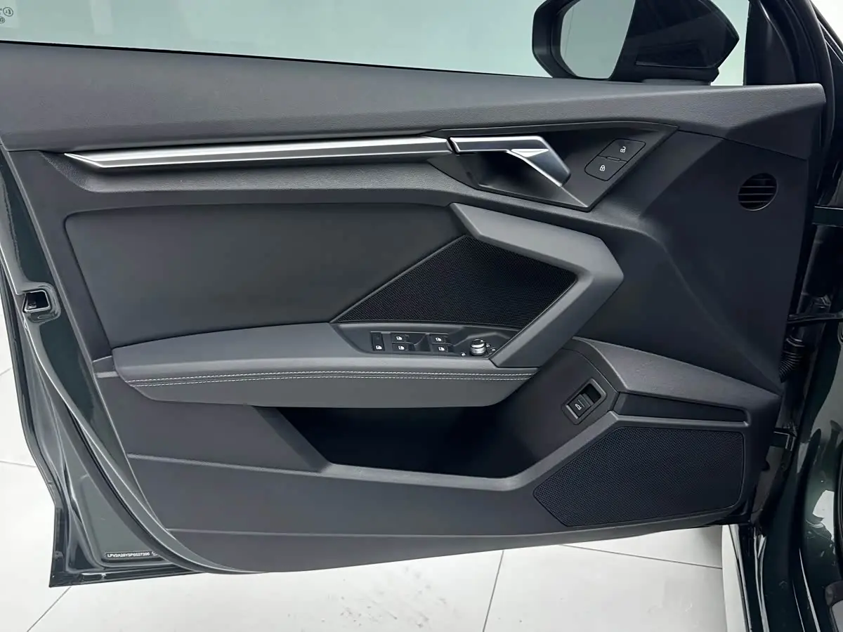 Audi A3 2023 — Şəkil 16/20