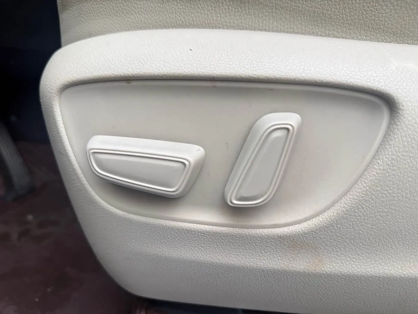Toyota Sienna 2023 — Photo 13/19