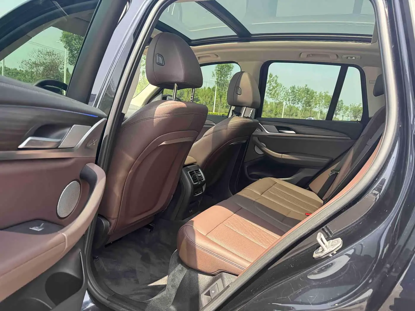 BMW X3 2023 — Photo 8/20