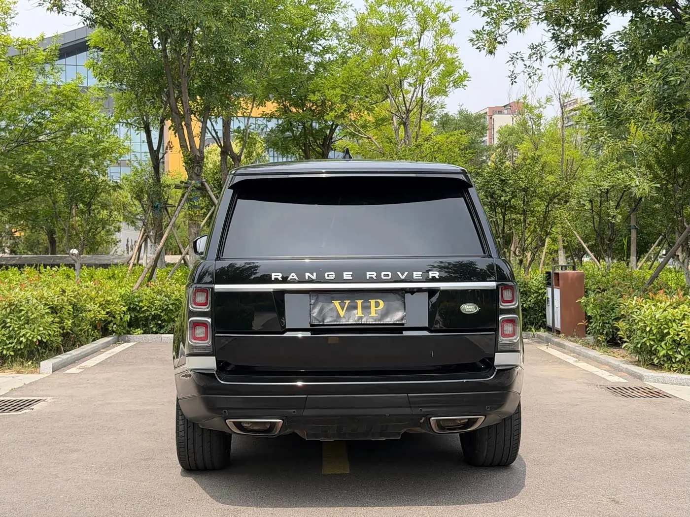 Land Rover Range Rover 2018 — Фото 17/18
