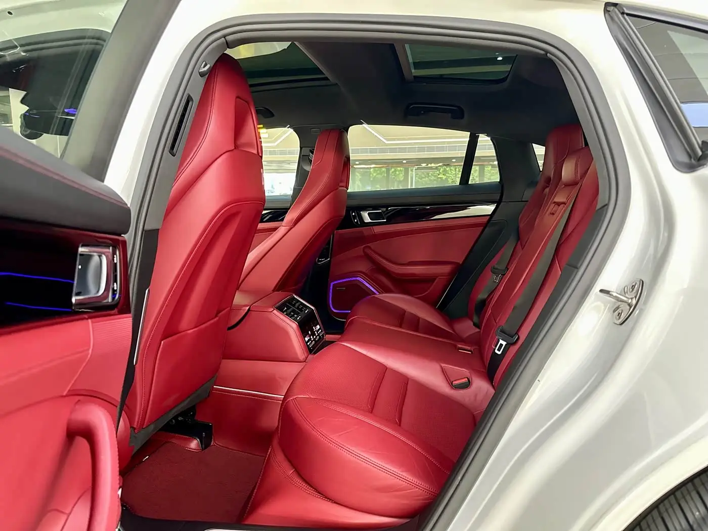 Porsche Panamera 2021 — Photo 6/16
