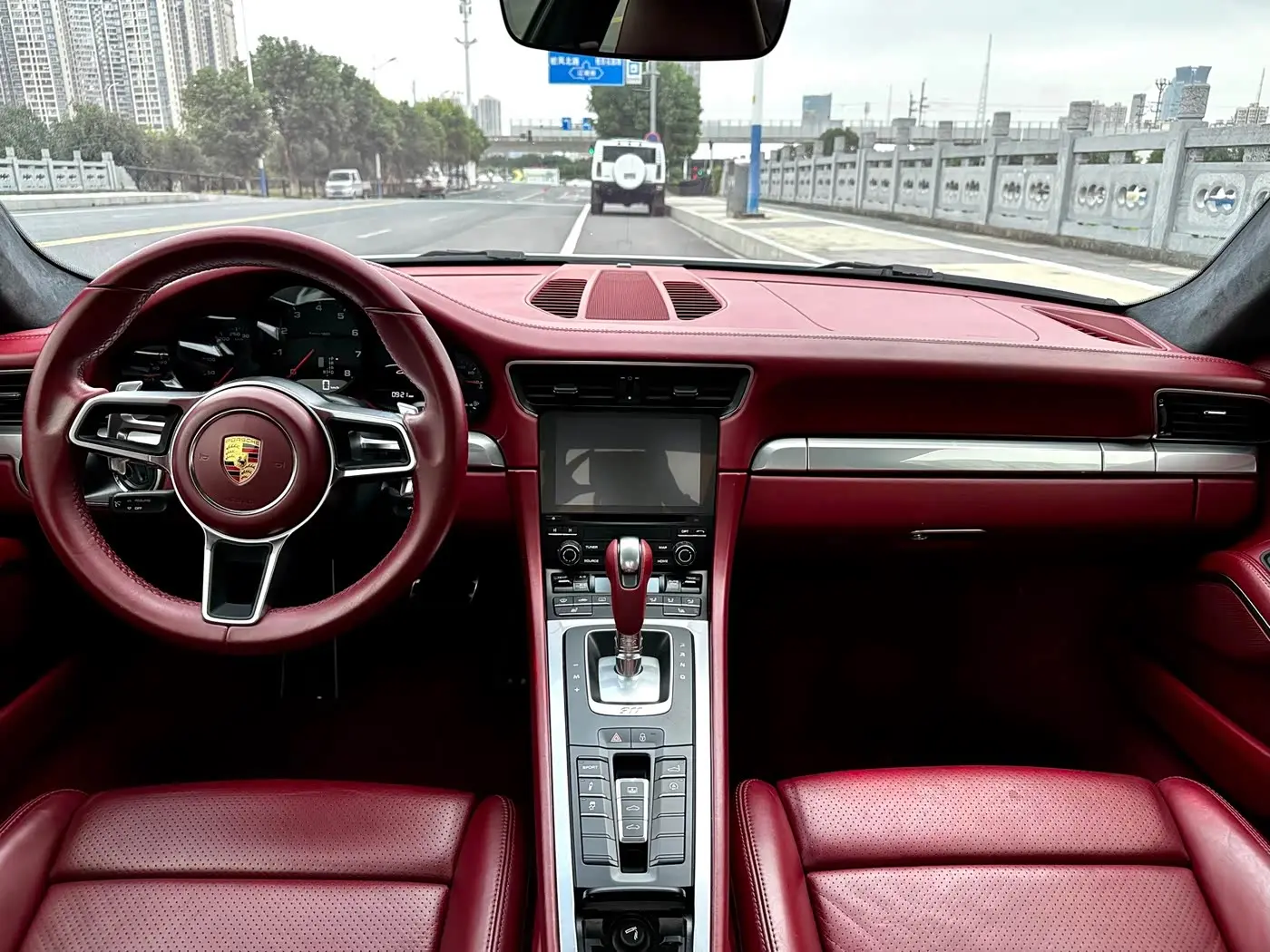 Porsche 911 2018 — Photo 6/15