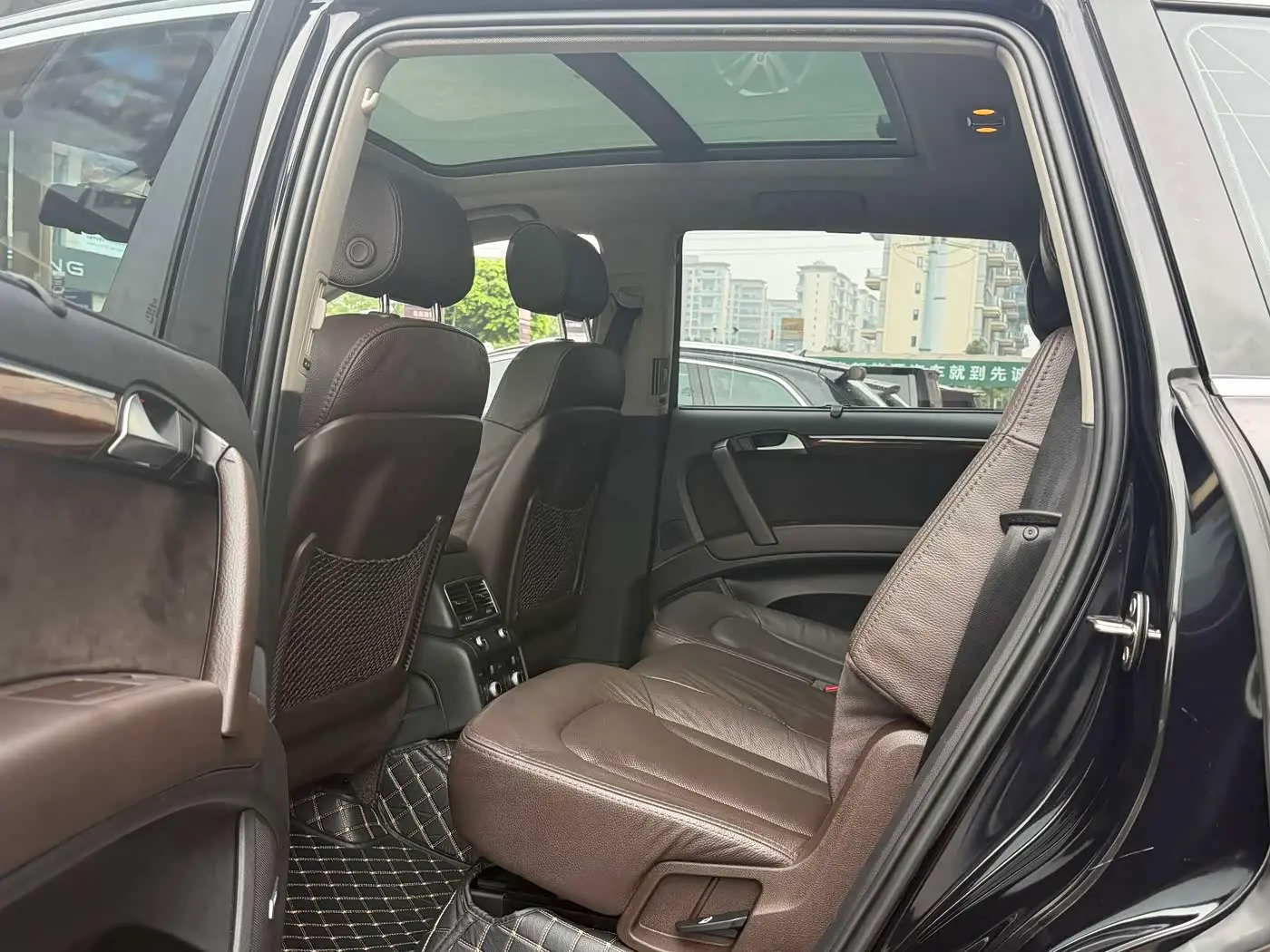 Audi Q7 2015 — Photo 10/13