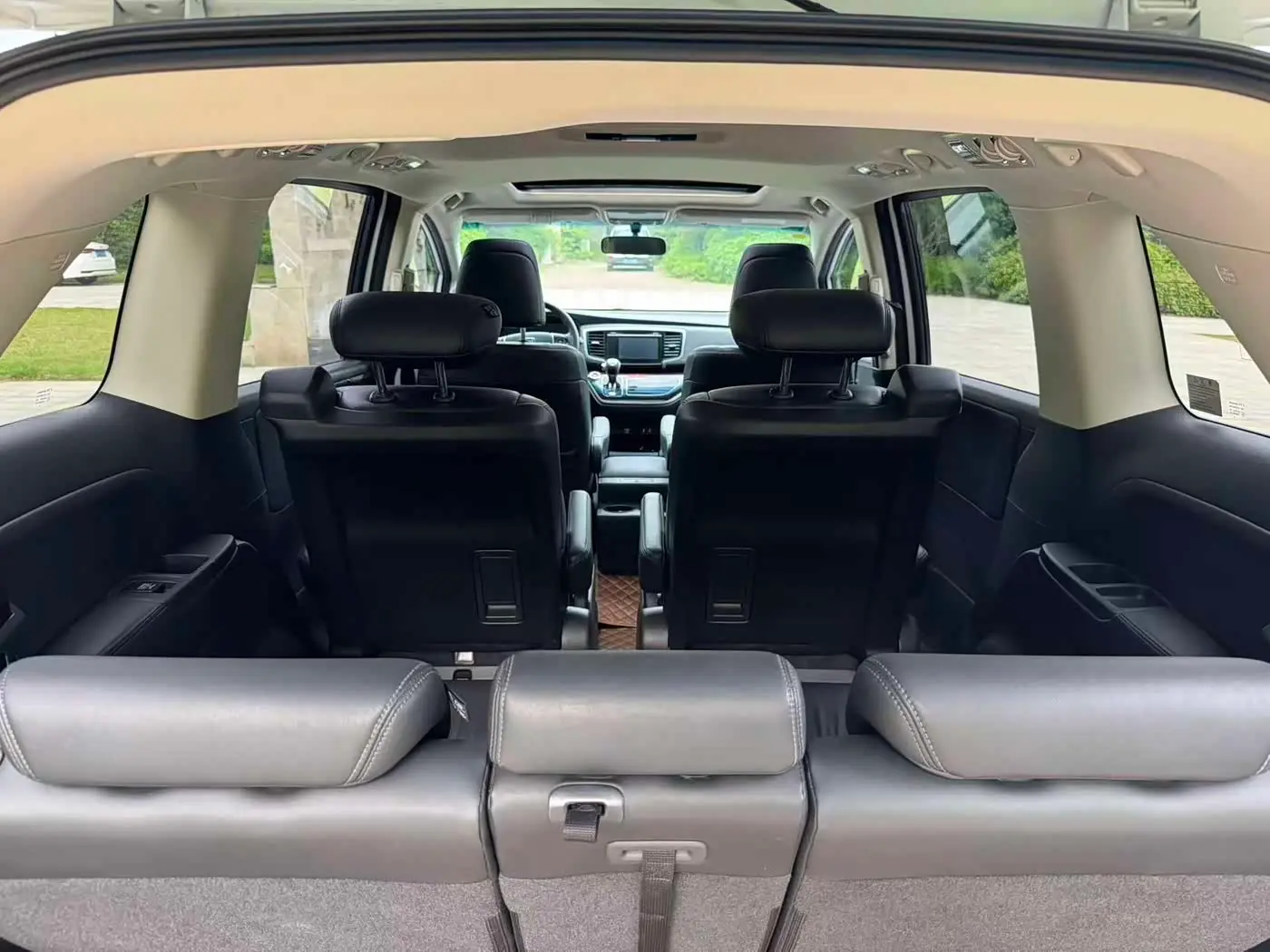 Honda Odyssey 2015 — Şəkil 6/9