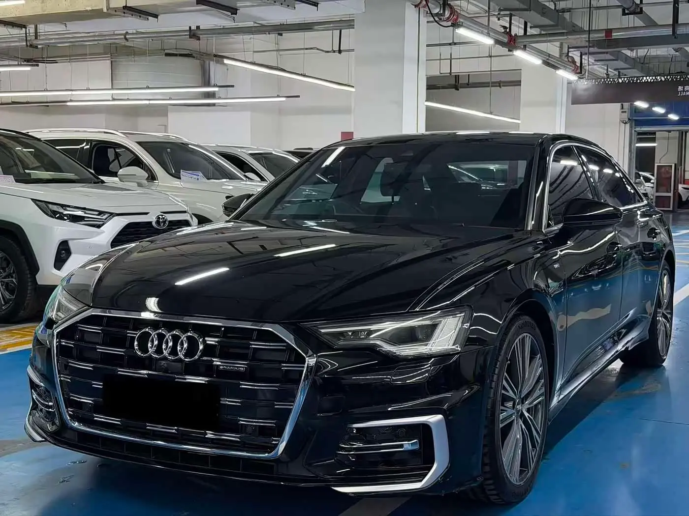 Audi A6L 2023 — Photo 8/9