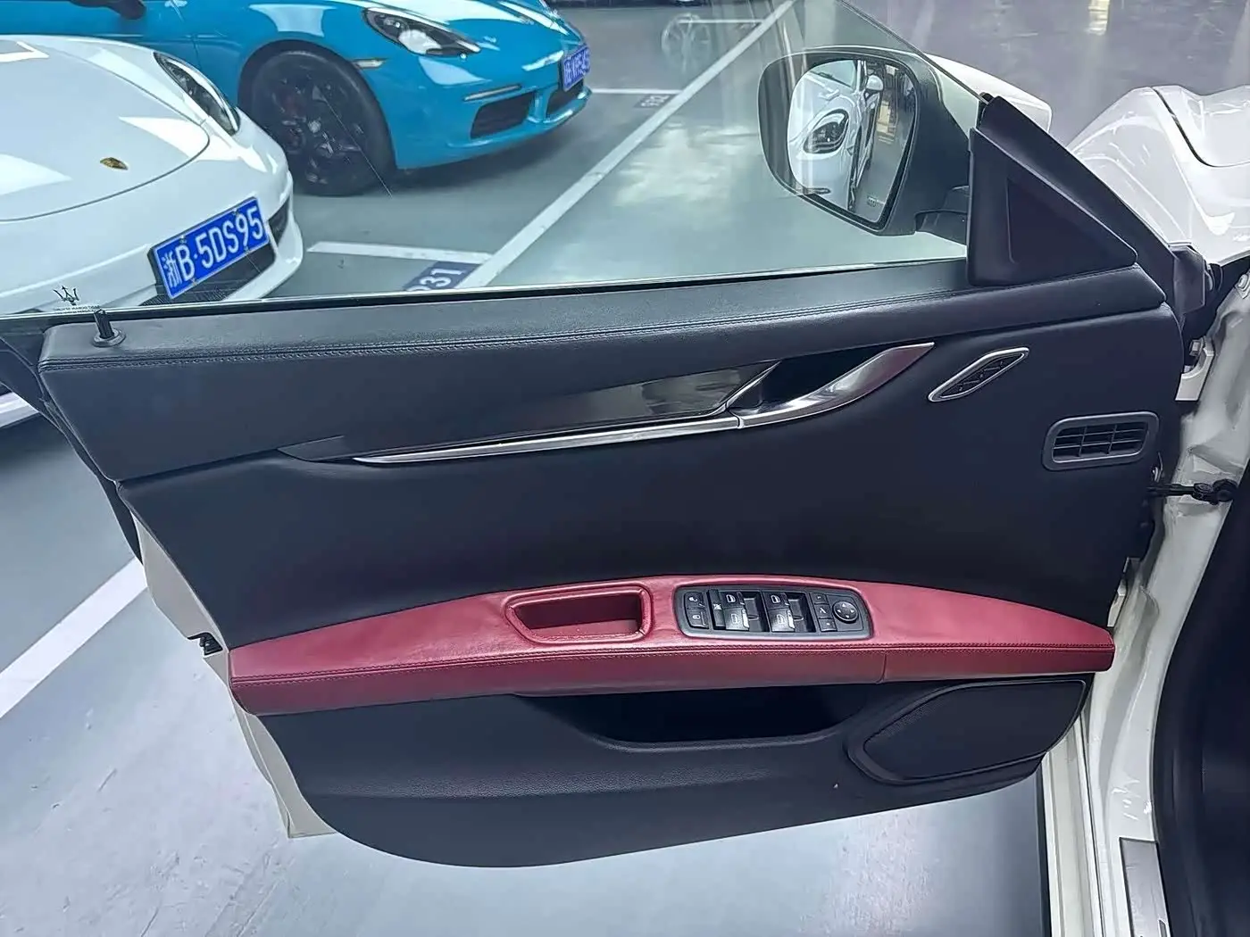 Maserati Ghibli 2017 — Şəkil 7/19