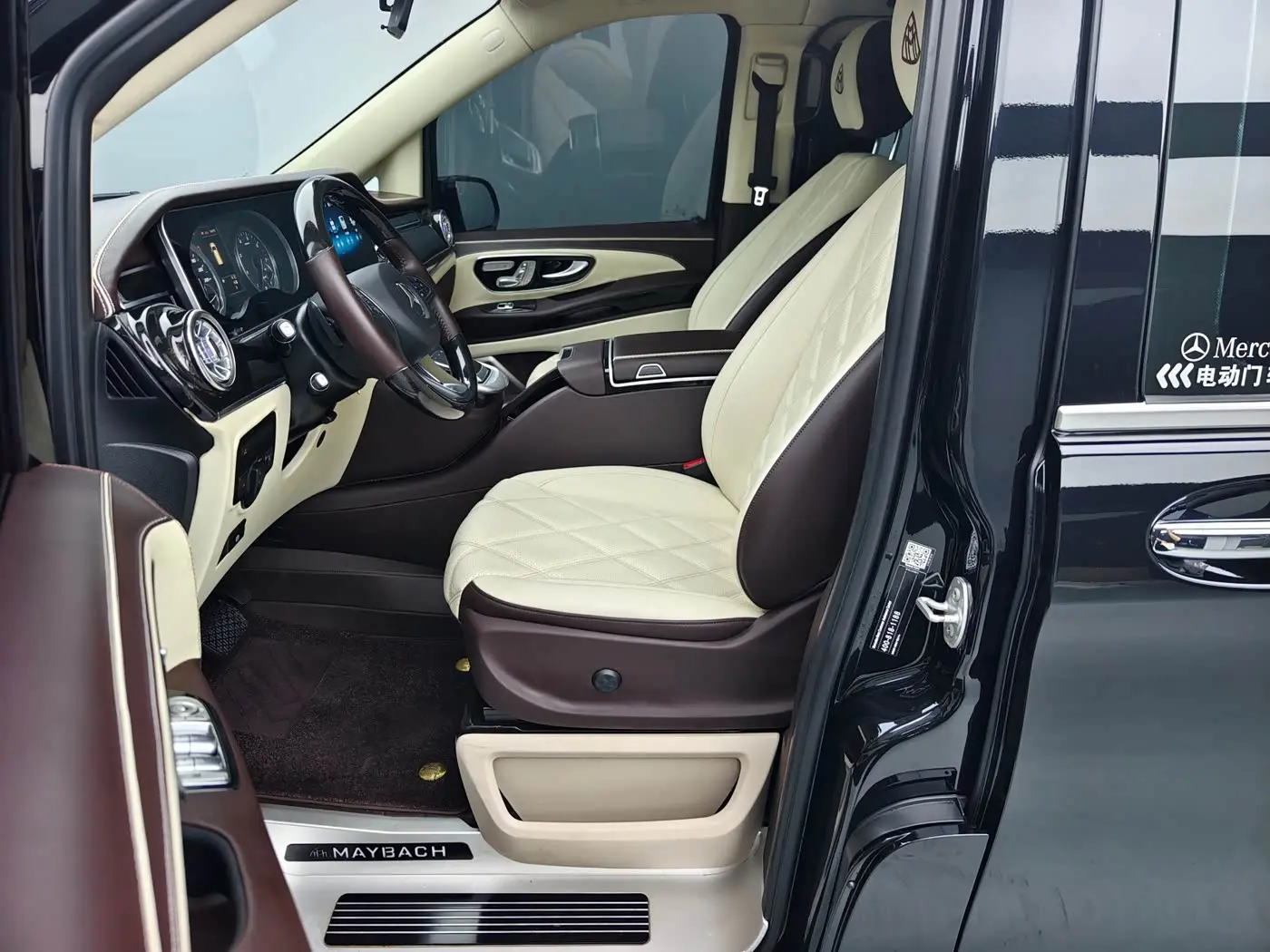 Mercedes-Benz Vito 2024 — Photo 8/20