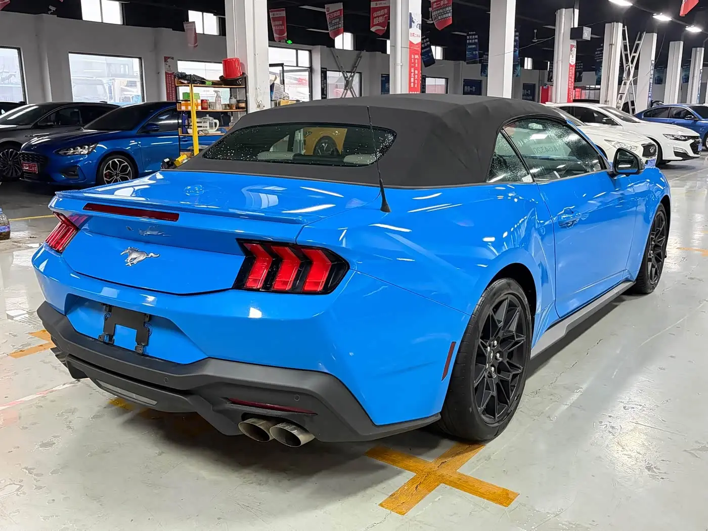 Ford Mustang 2024 — Photo 17/17