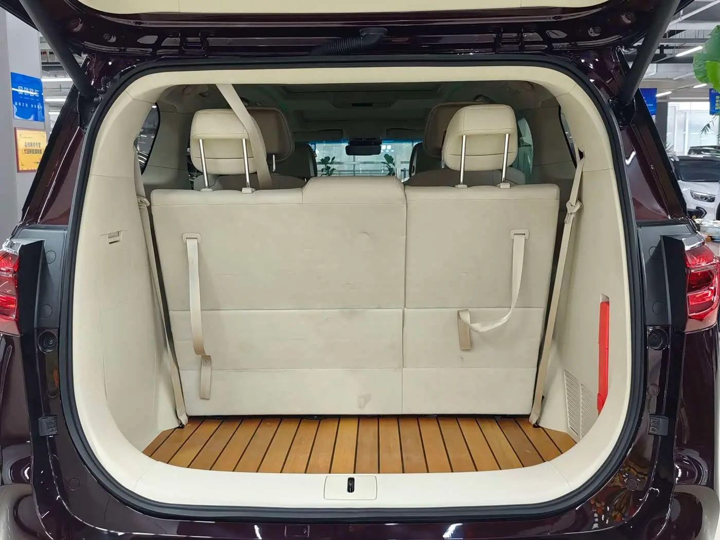 Buick GL8 2020 — Photo 16/16