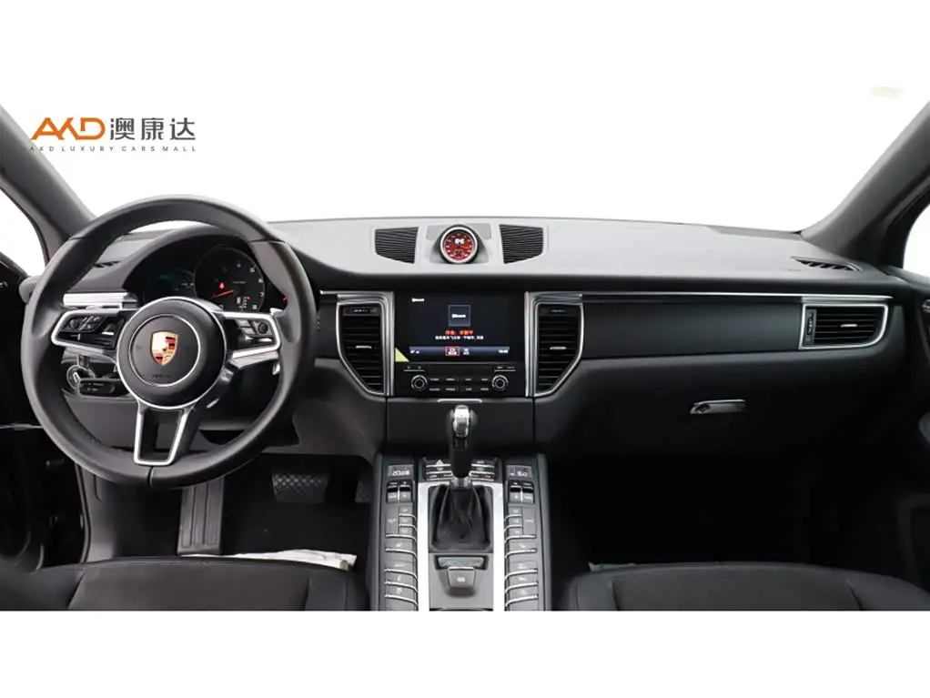 Porsche Macan 2017 — Photo 5/10
