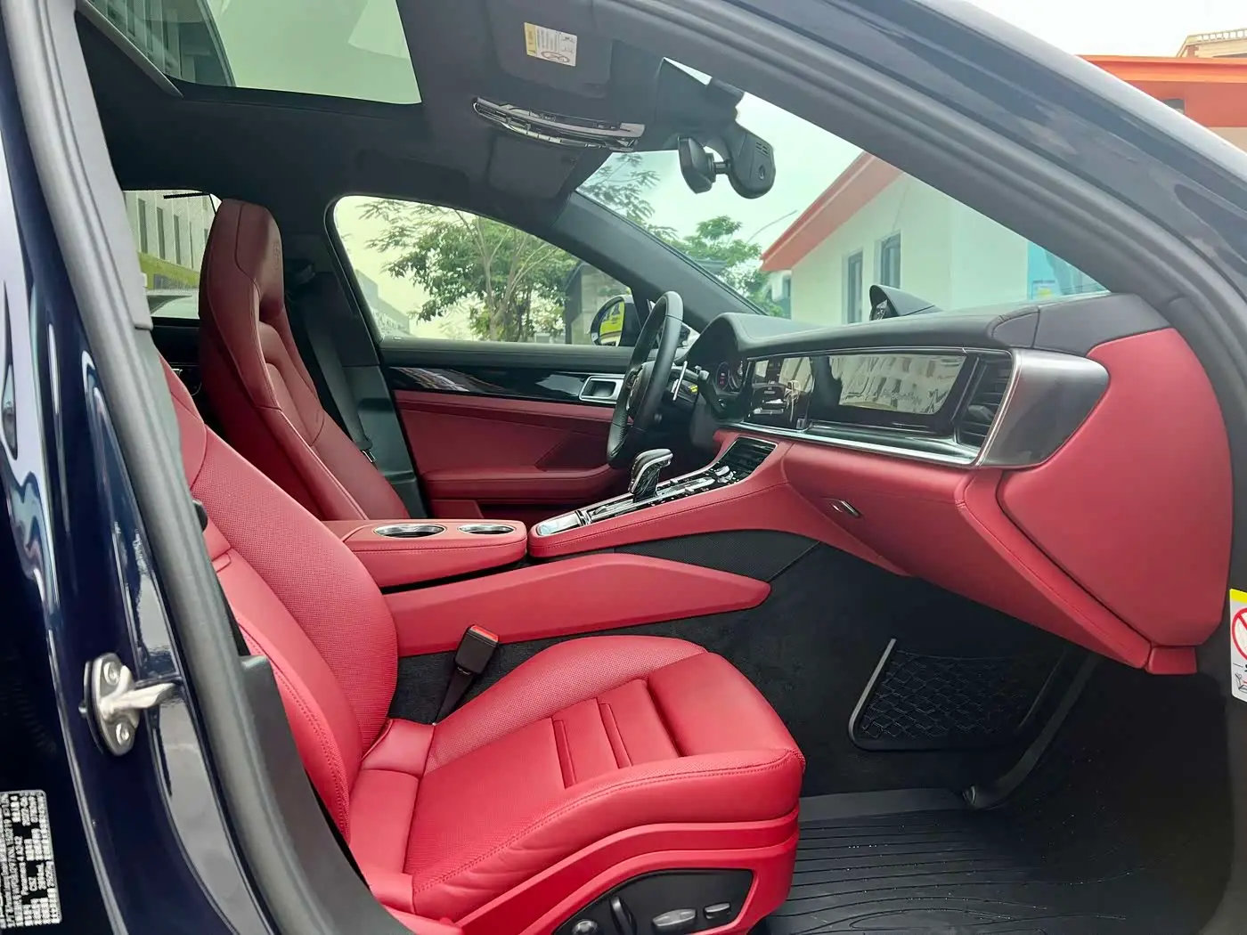 Porsche Panamera 2022 — Photo 8/9