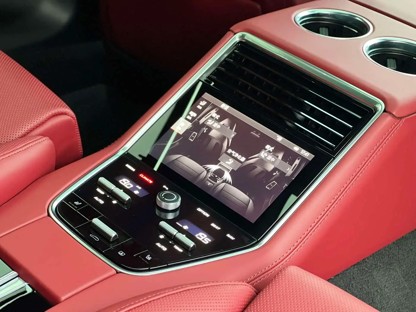 Porsche Panamera 2022 — Photo 9/9