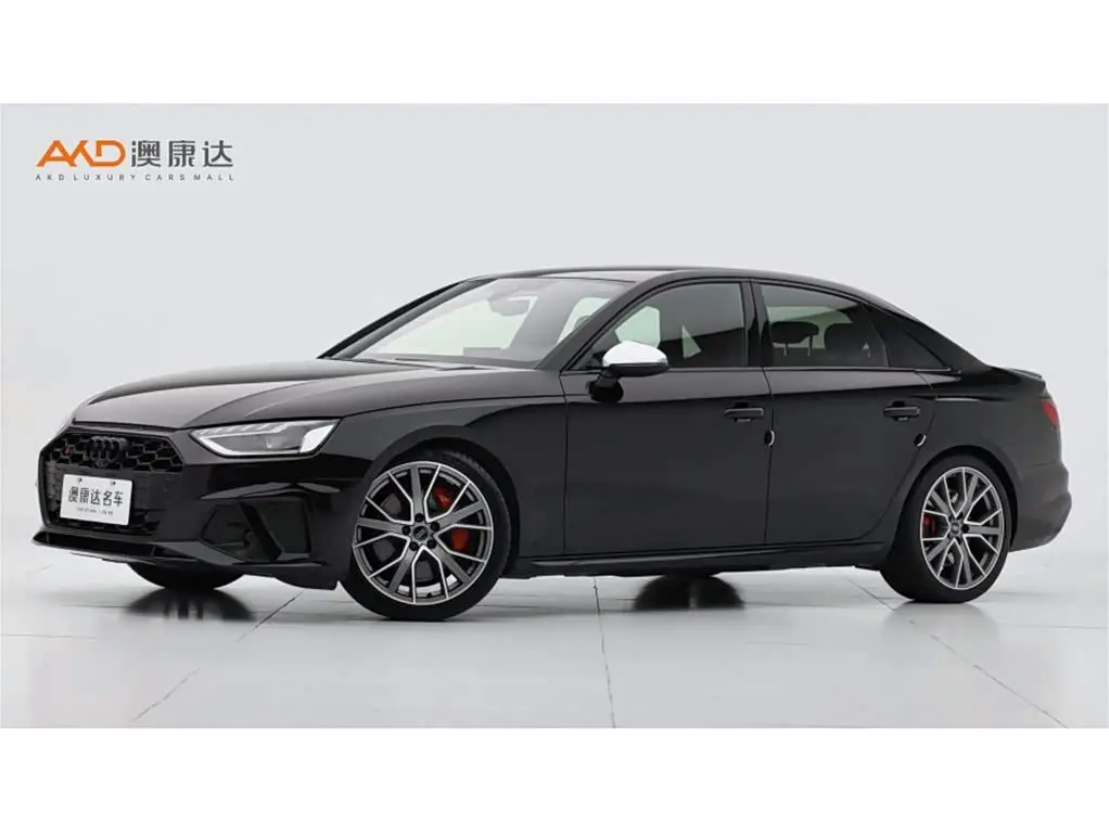 Audi S4 2024 — Photo 1/10