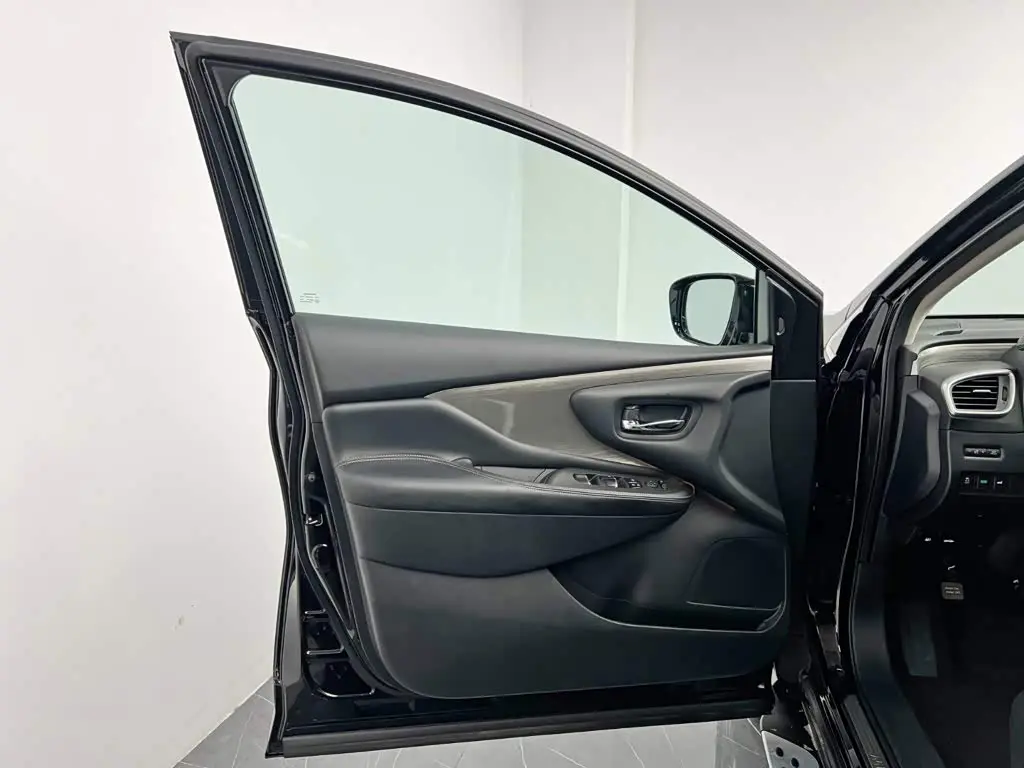 Nissan Murano 2022 — Photo 13/20
