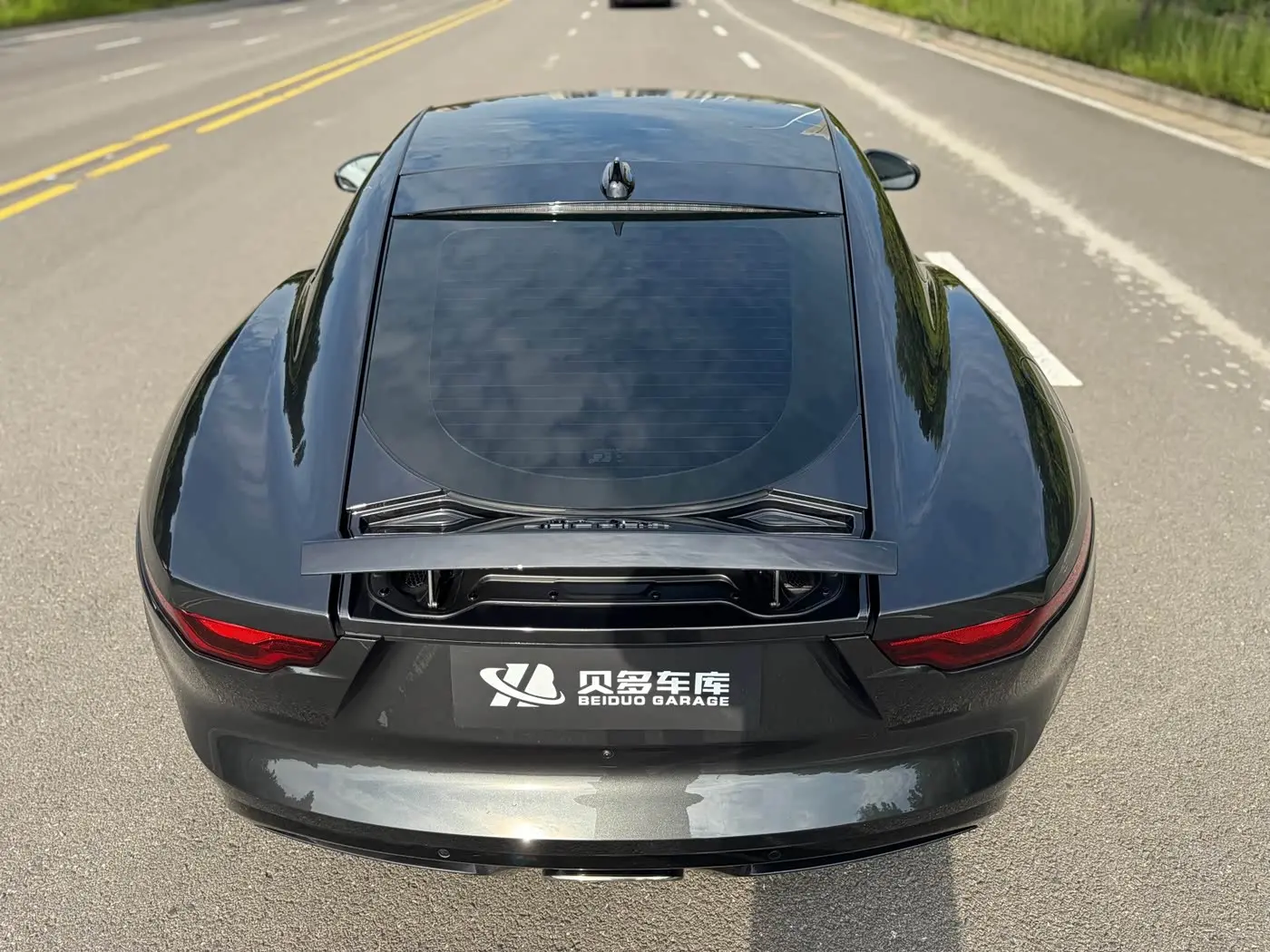 Jaguar F-TYPE 2024 — Şəkil 16/17