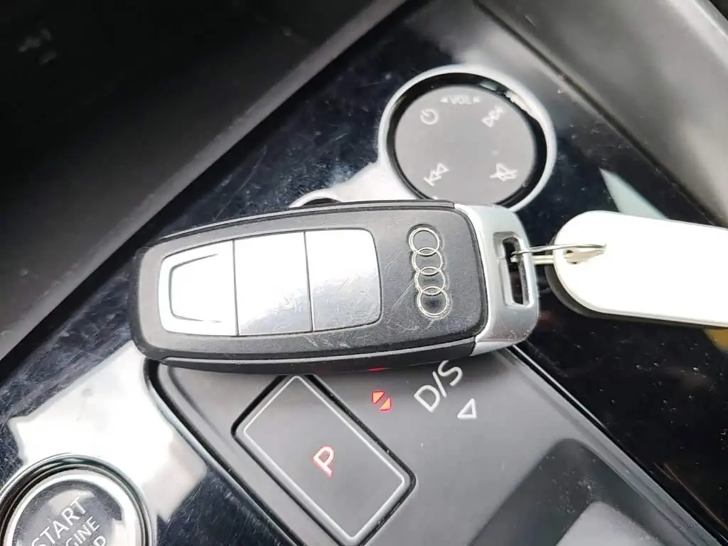 Audi A3 2024 — Şəkil 9/20