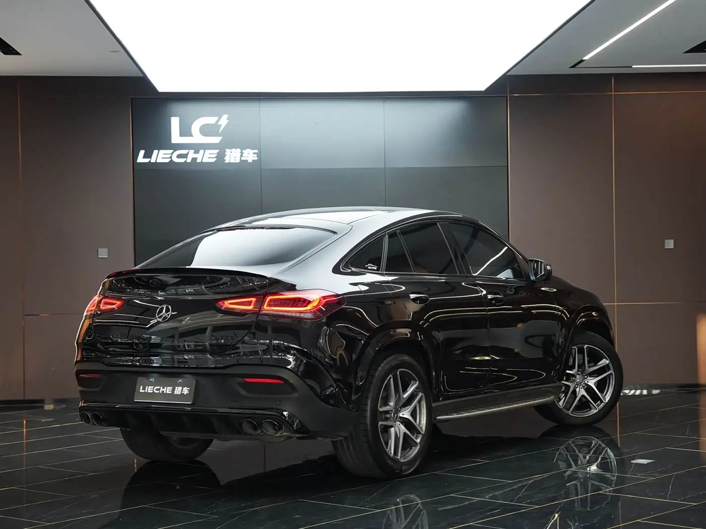 Mercedes-Benz GLE Coupe AMG 2024 — Photo 19/19