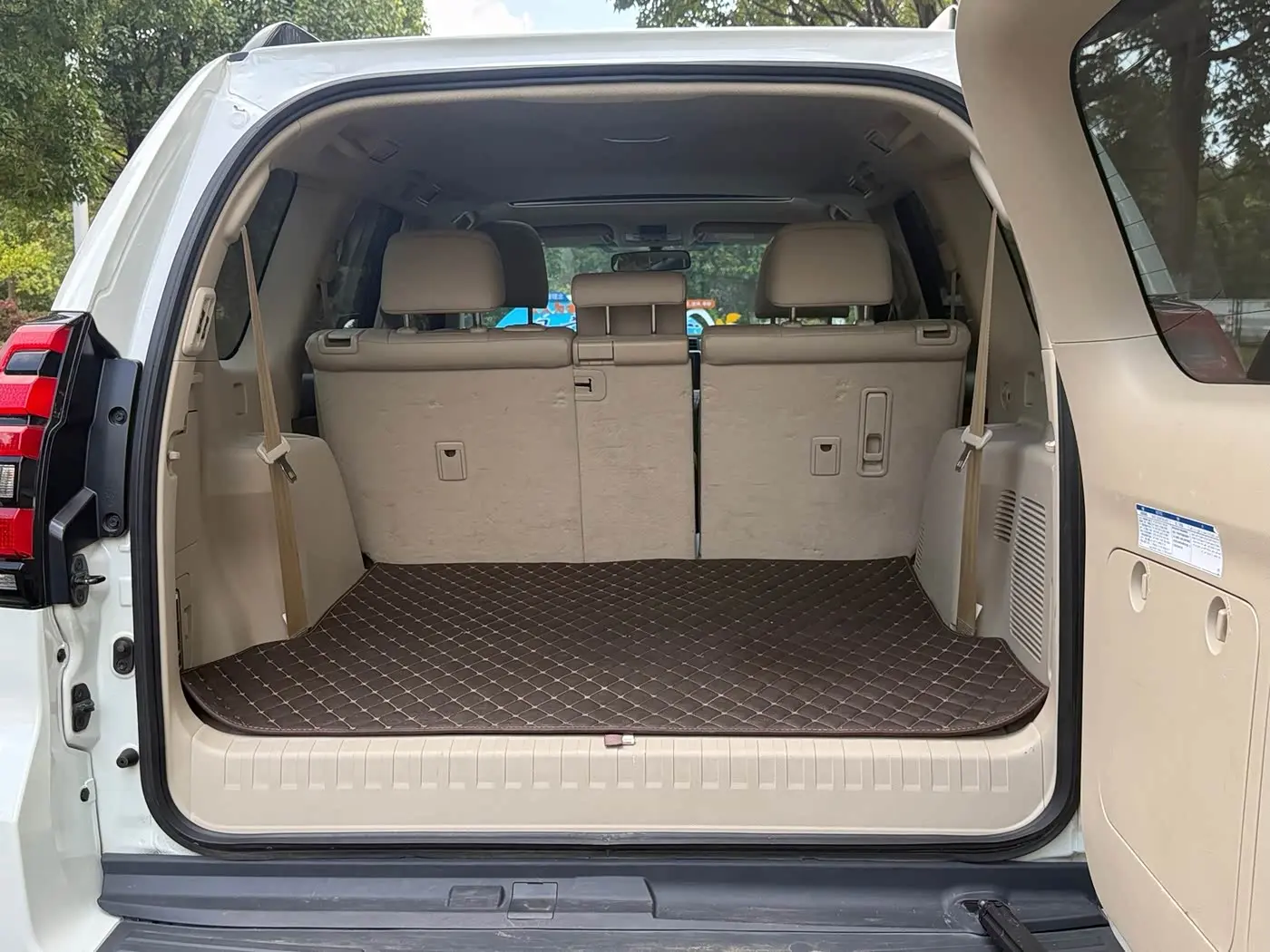 Toyota Prado 2020 — Photo 7/18