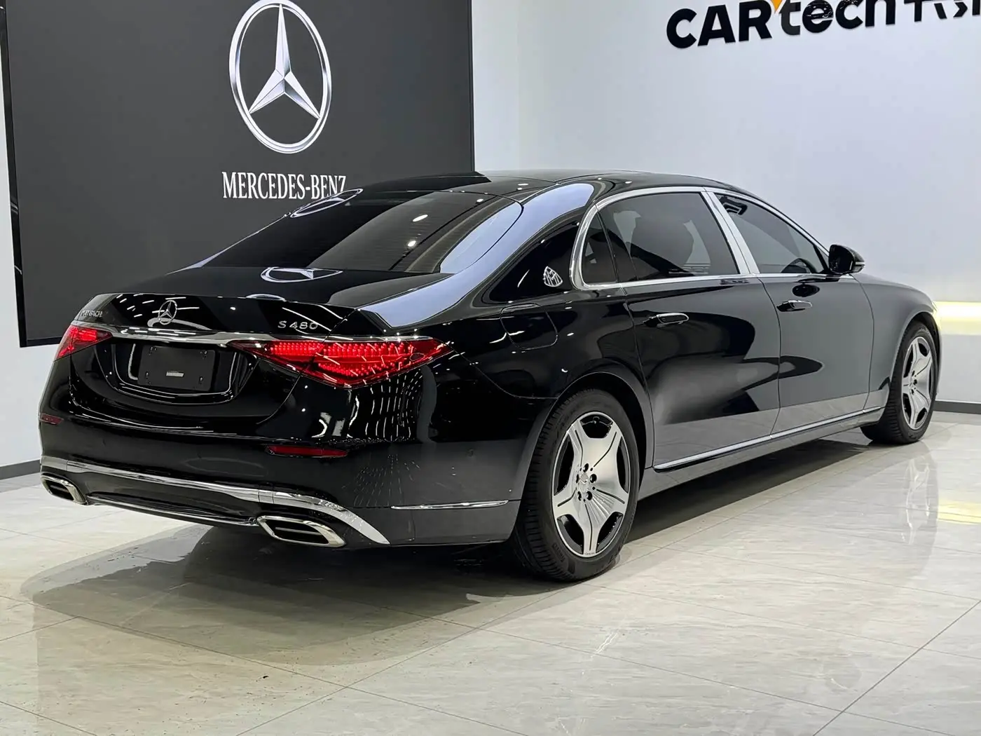 Mercedes-Benz Maybach S-Class 2024 — Фото 5/19