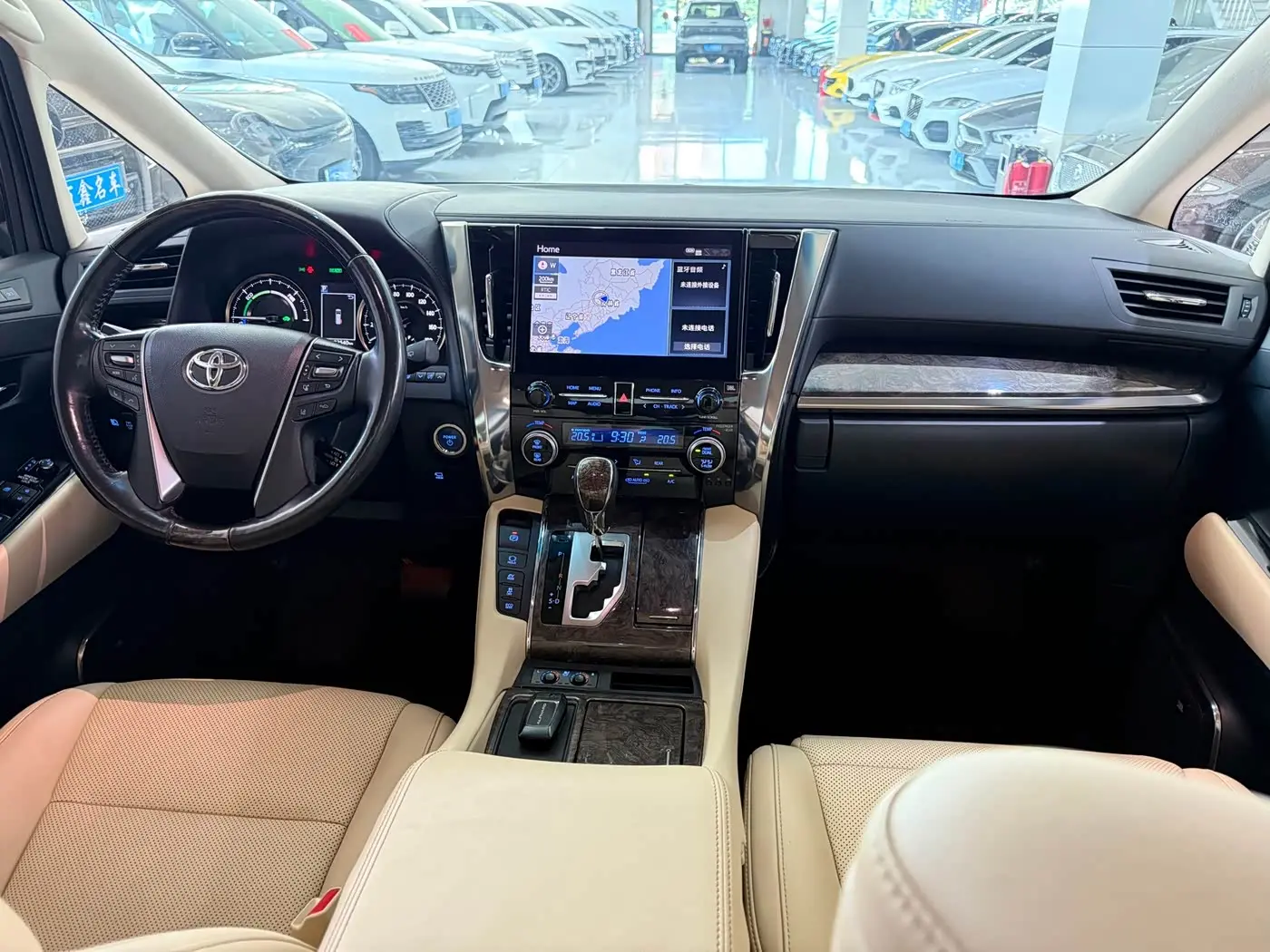Toyota Alphard 2021 — Şəkil 13/20