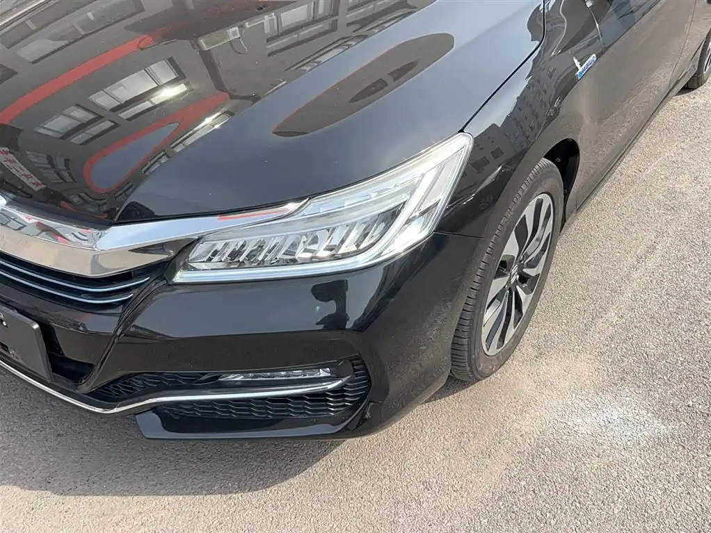Honda Accord 2017 — Şəkil 3/20