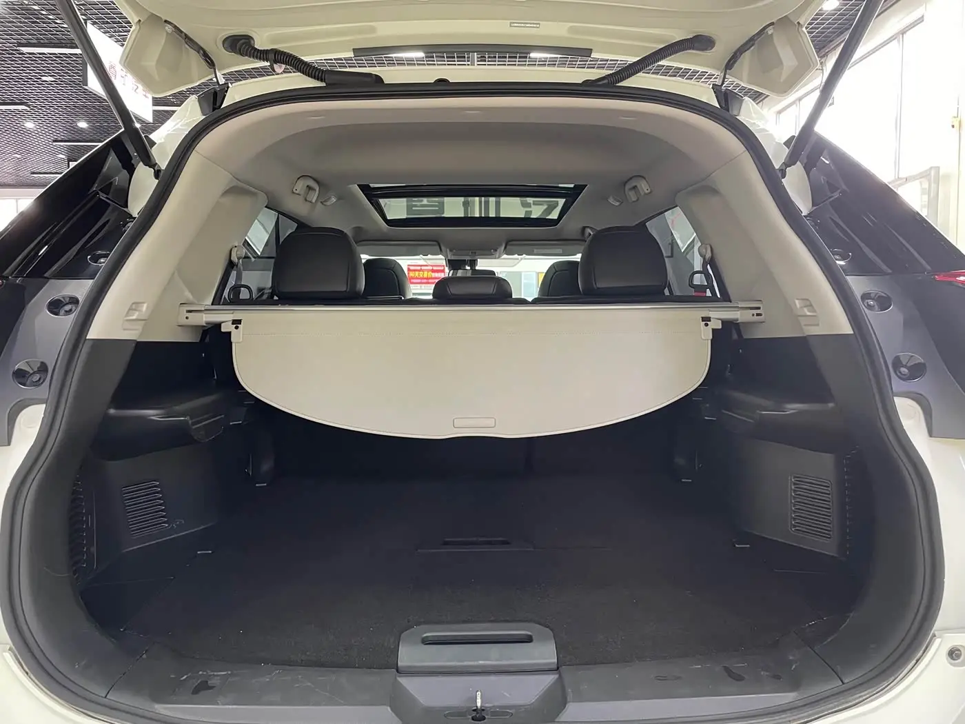 Nissan X-Trail 2022 — Photo 17/20