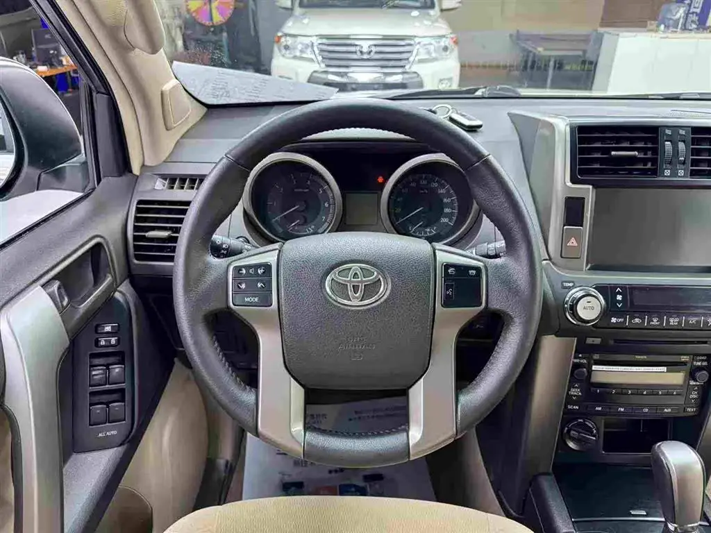 Toyota Prado 2013 — Şəkil 7/13