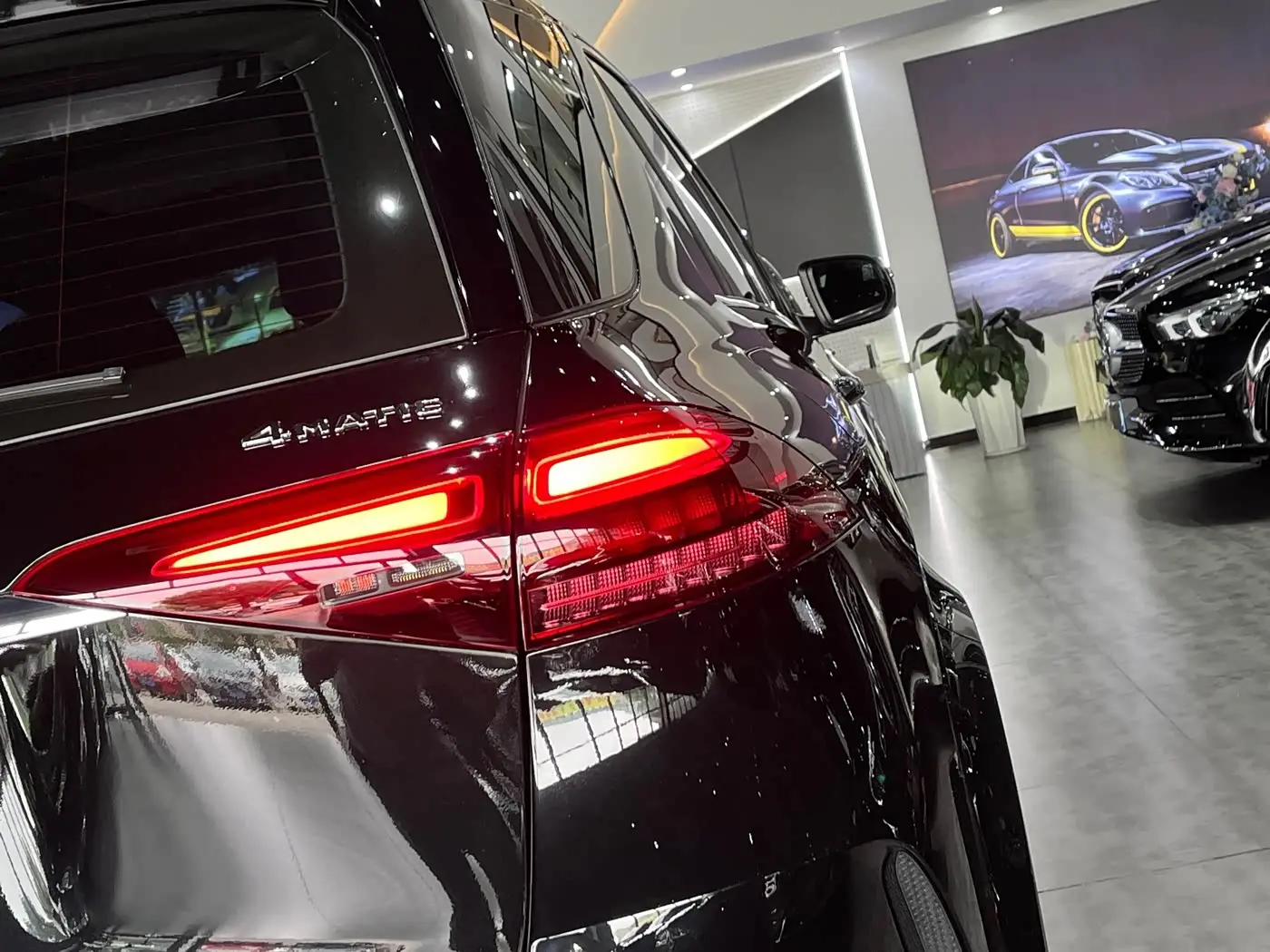 Mercedes-Benz GLE 2024 — ფოტო 10/20