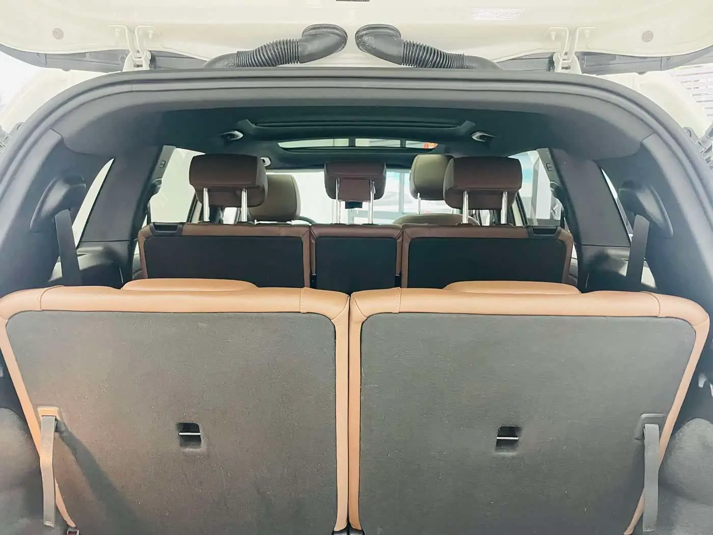 Mercedes-Benz GLB 2023 — Фото 14/18