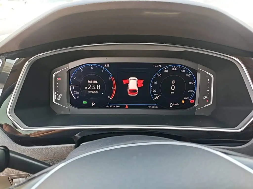 Volkswagen Tiguan L 2020 — Фото 12/20