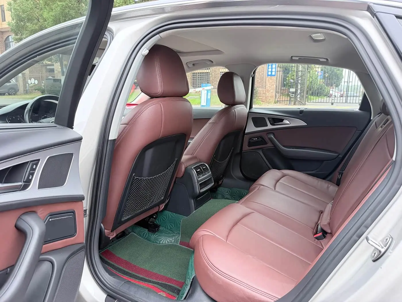 Audi A6L 2016 — Şəkil 7/9