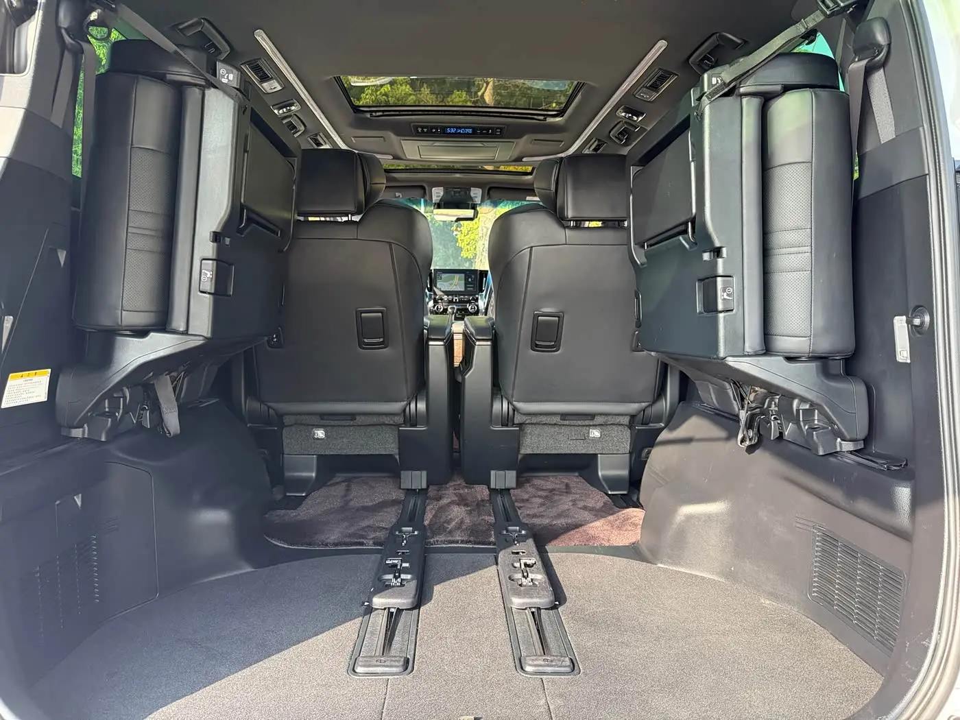 Toyota Alphard 2022 — Фото 16/20