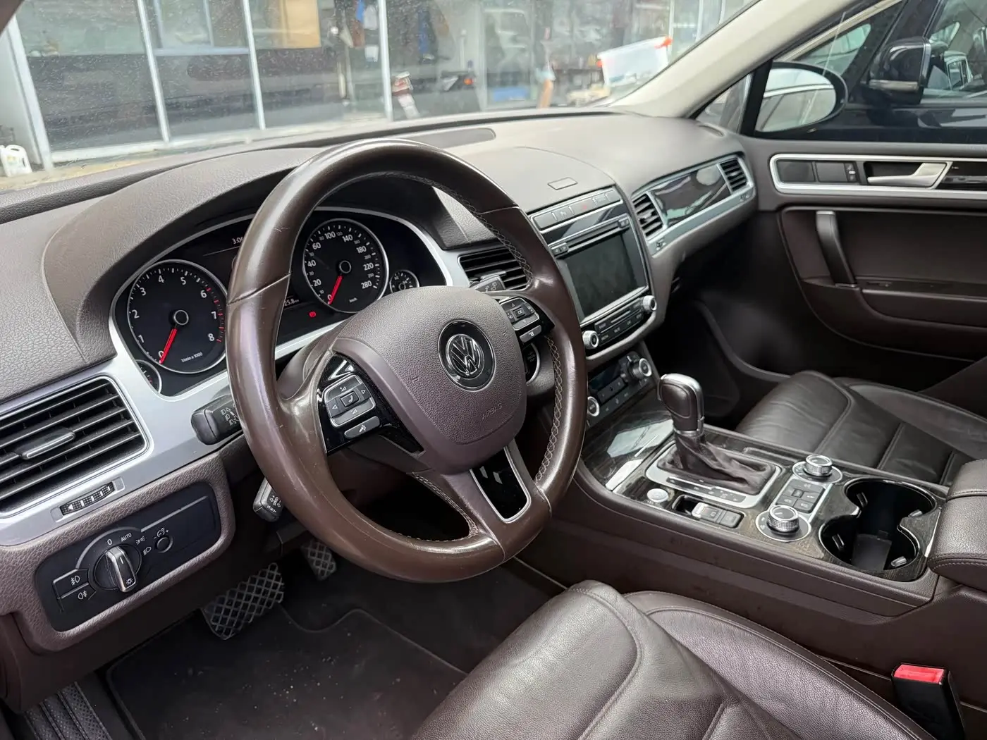 Volkswagen Touareg 2017 — Photo 7/15