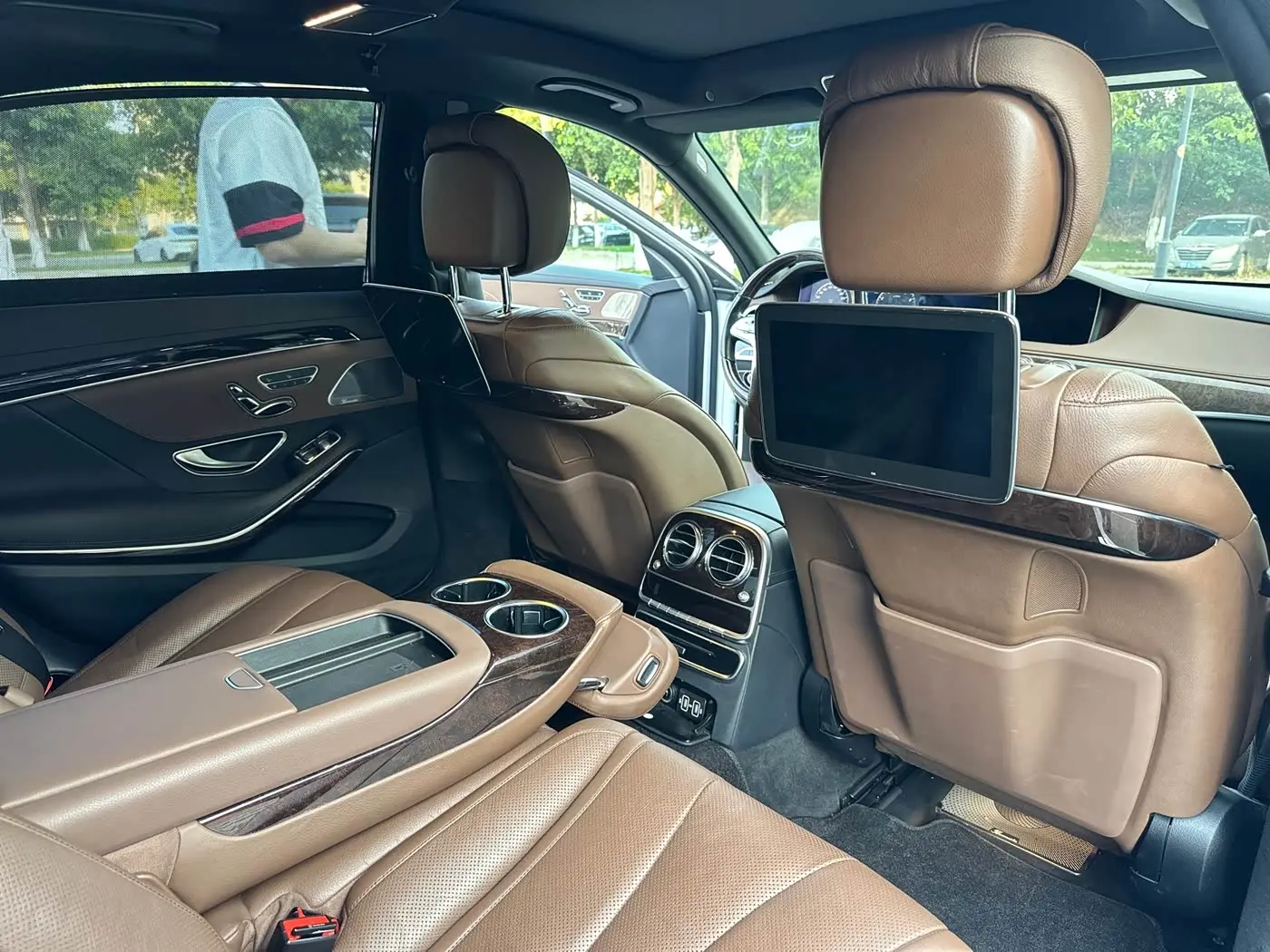 Mercedes-Benz S-Class 2020 — Photo 11/11