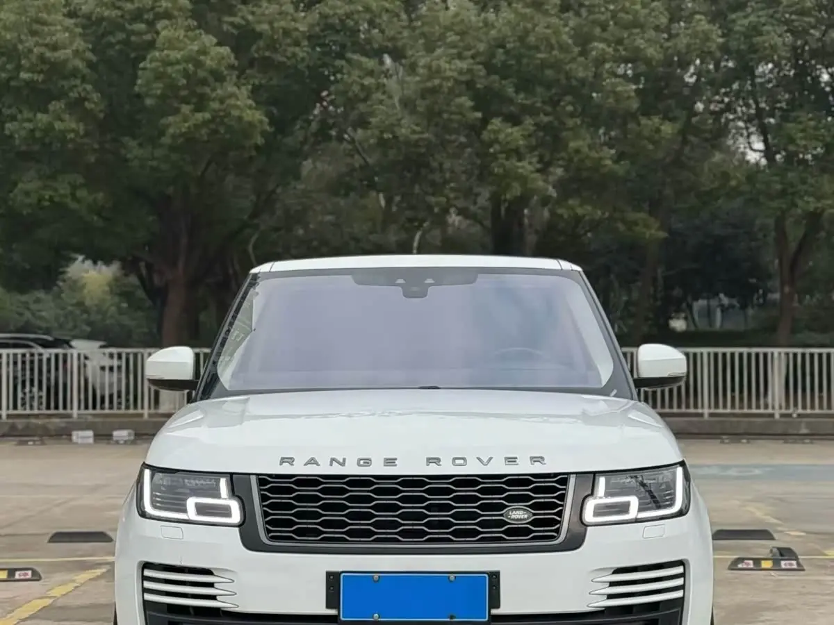 Land Rover Range Rover 2018 — Şəkil 1/9