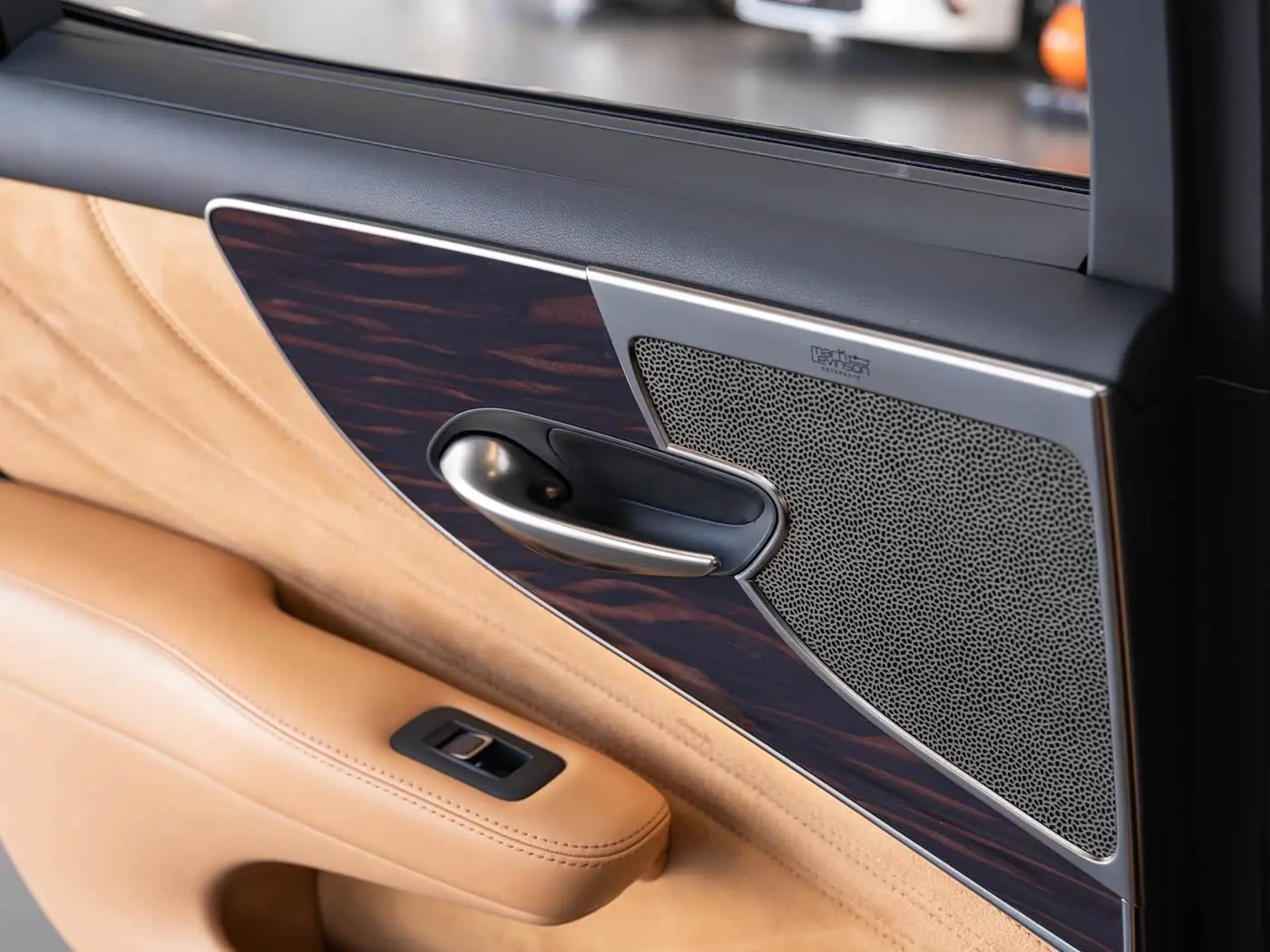 Lexus LS 2021 — Şəkil 19/20