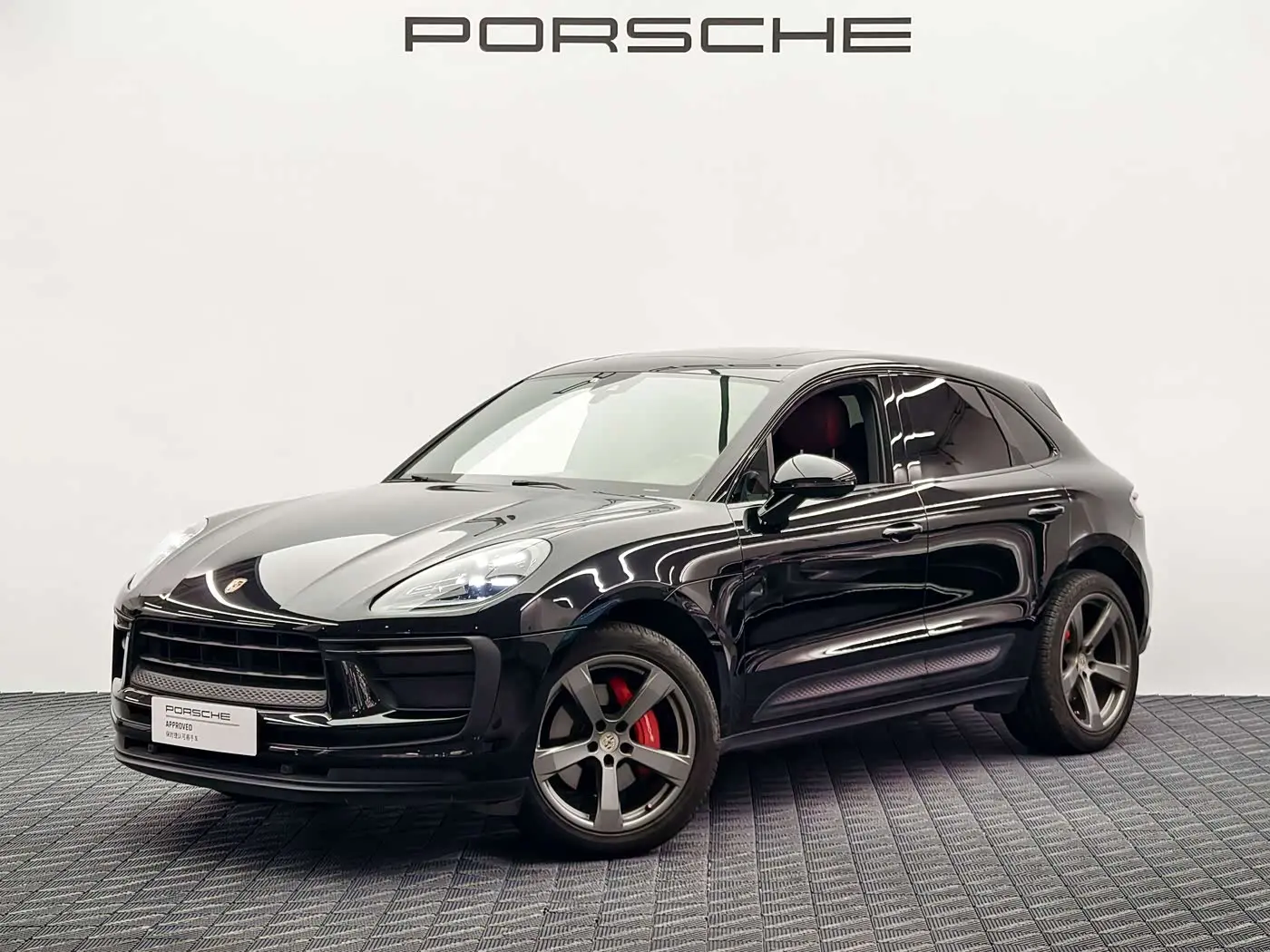 Porsche Macan 2023 — Фото 1/13