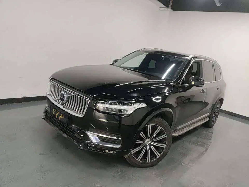 Volvo XC90 2019 — Photo 1/9