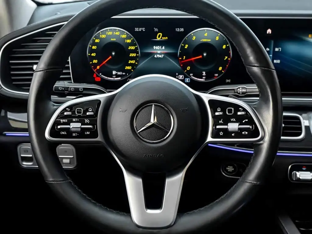 Mercedes-Benz GLE 2022 — Photo 16/20